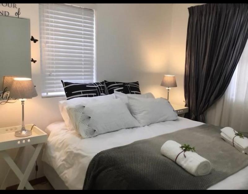 2 Bedroom Property for Sale in Mossel Bay Central Western Cape